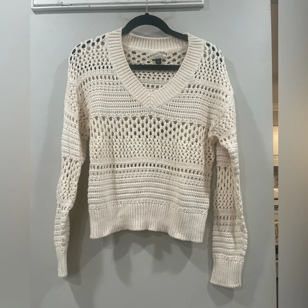 Universal Thread Crochet Sweater - Picture 2 of 7